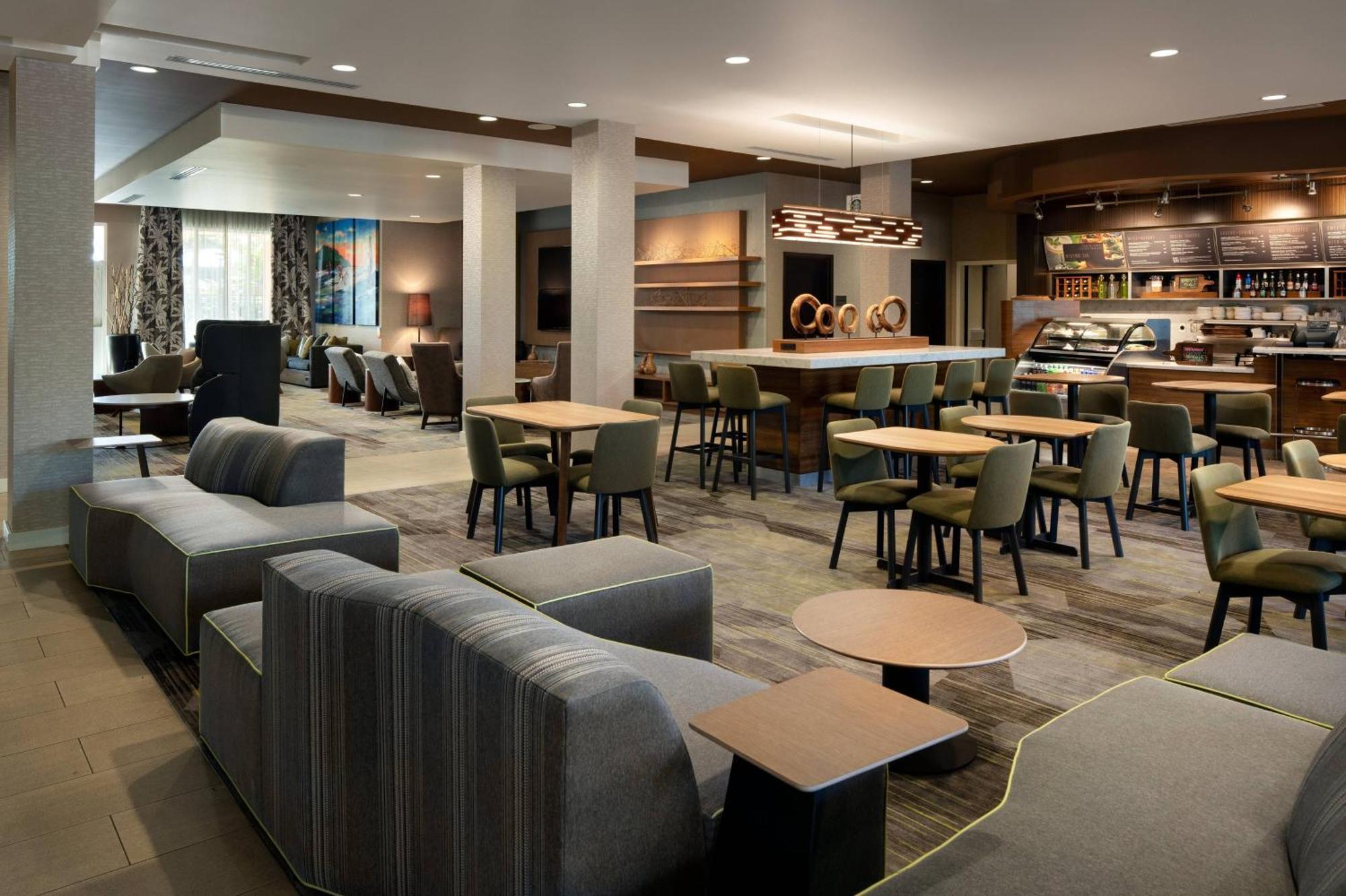 Готель Courtyard By Marriott Maui Kahului Airport Екстер'єр фото
