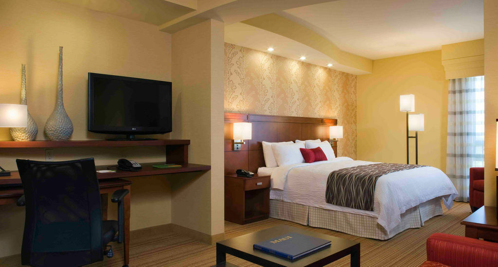 Готель Courtyard By Marriott Maui Kahului Airport Екстер'єр фото